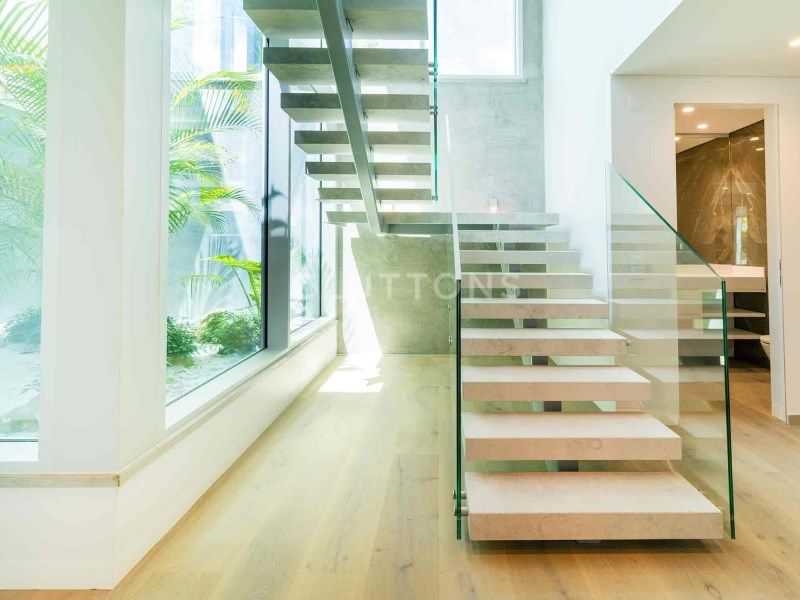 apartment 9 Rooms for sale on Cascais (2750)
