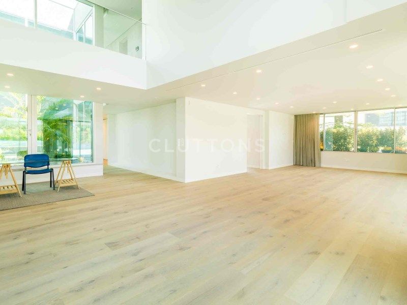 apartment 9 Rooms for sale on Cascais (2750)