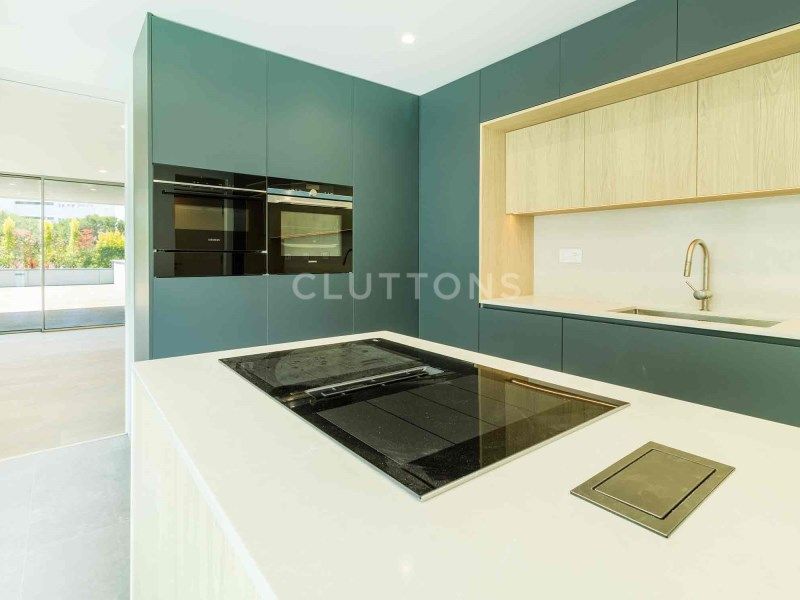 apartment 9 Rooms for sale on Cascais (2750)