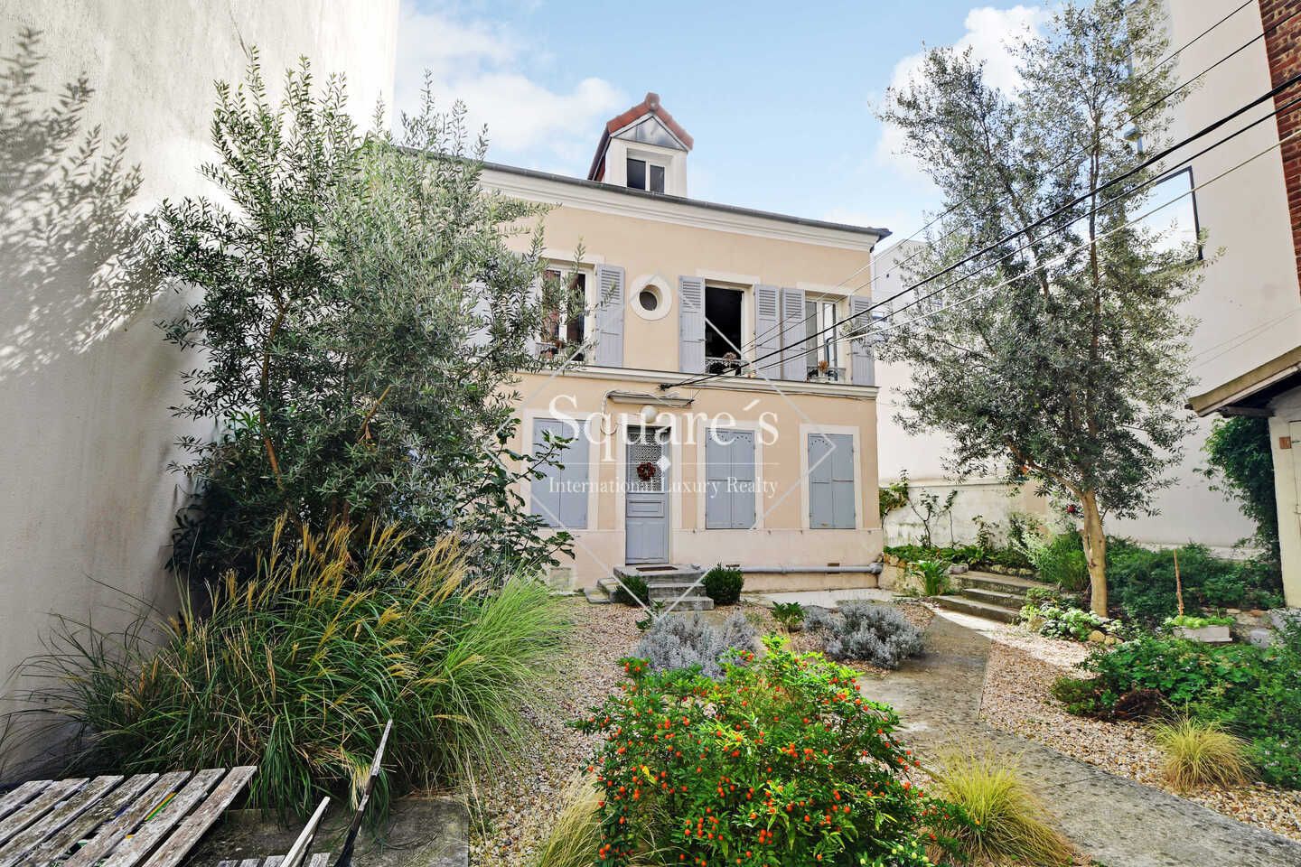 apartment 4 Rooms for sale on Suresnes (92150)