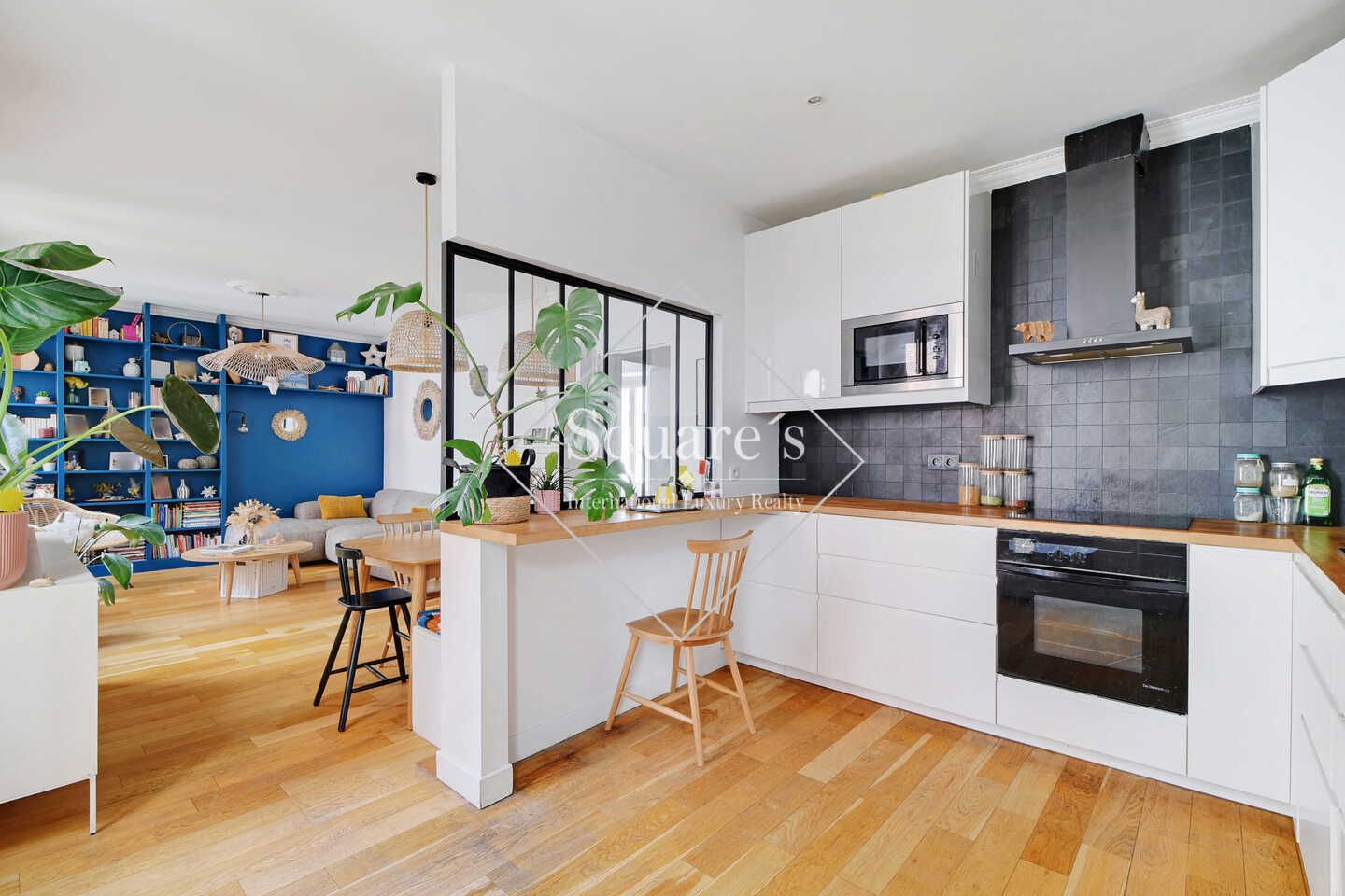 apartment 4 Rooms for sale on Suresnes (92150)