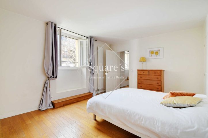 Sale Apartment Paris 9ème 4&nbsp;Rooms 111&nbsp;m²