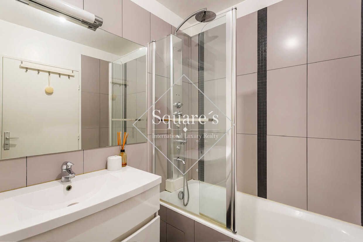 apartment 3 Rooms for sale on Levallois (92300)