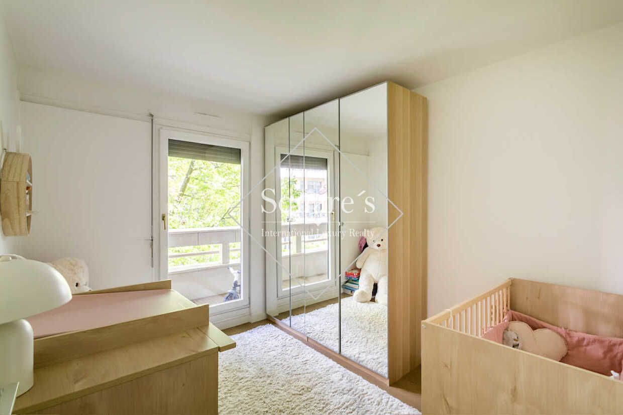 apartment 3 Rooms for sale on Levallois (92300)