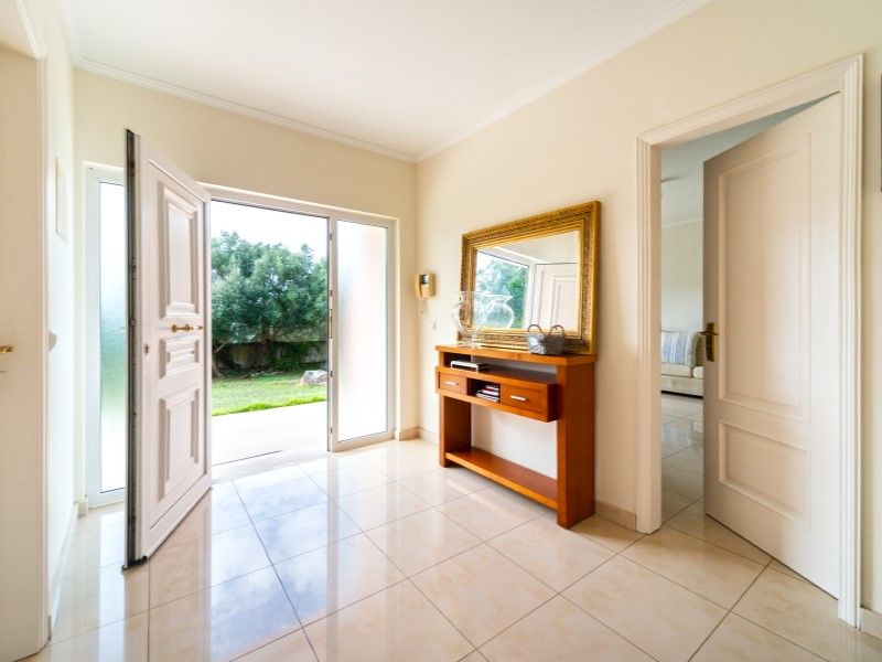 house 9 Rooms for sale on Sintra (2710)