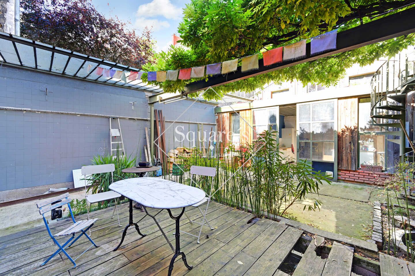 house 7 Rooms for sale on MONTREUIL (93100)