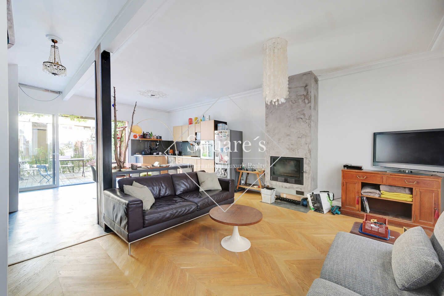 house 7 Rooms for sale on MONTREUIL (93100)