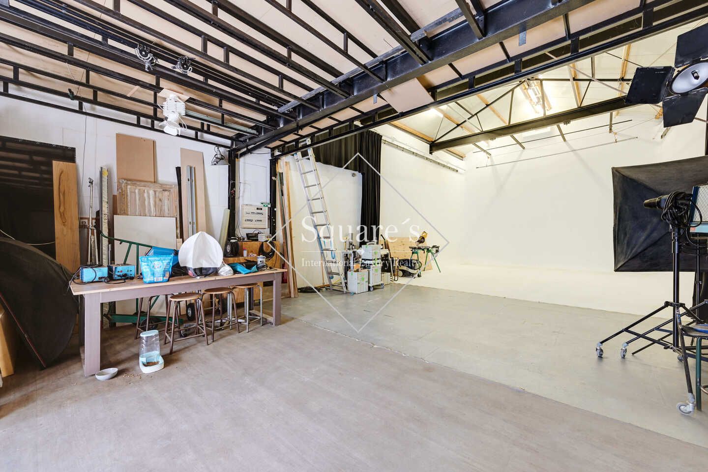 house 7 Rooms for sale on MONTREUIL (93100)