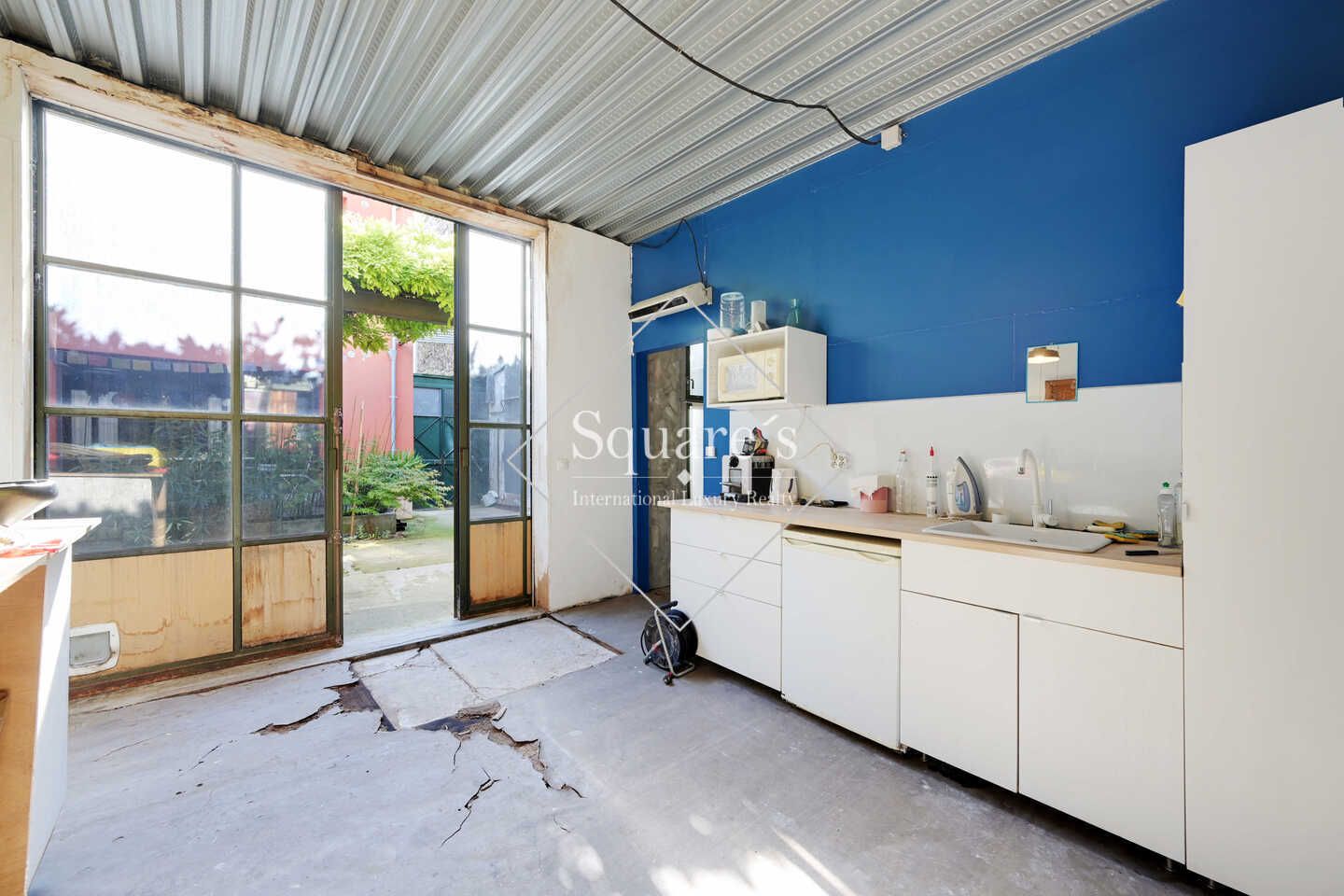 house 7 Rooms for sale on MONTREUIL (93100)