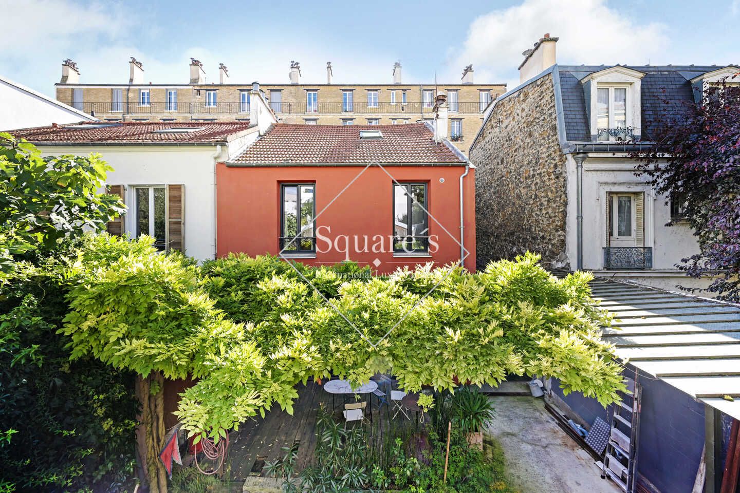 house 7 Rooms for sale on MONTREUIL (93100)