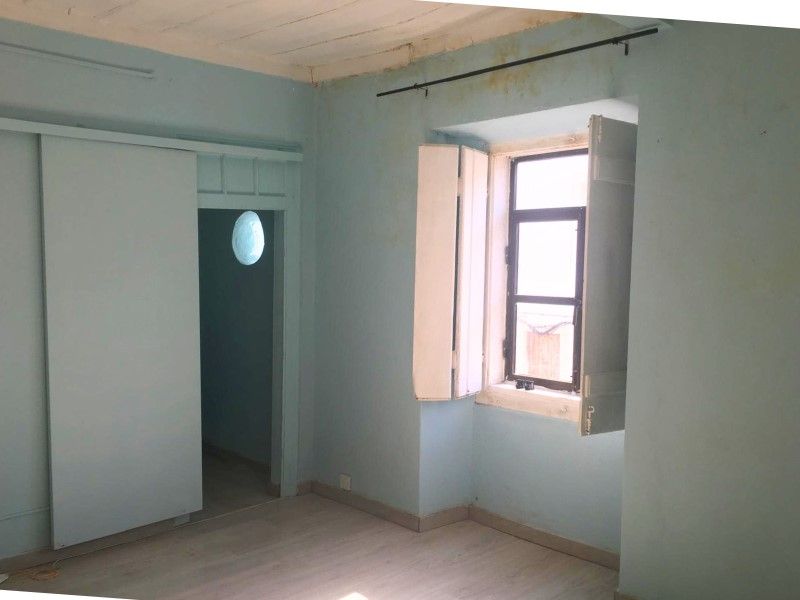 building for sale on Setúbal (2925)