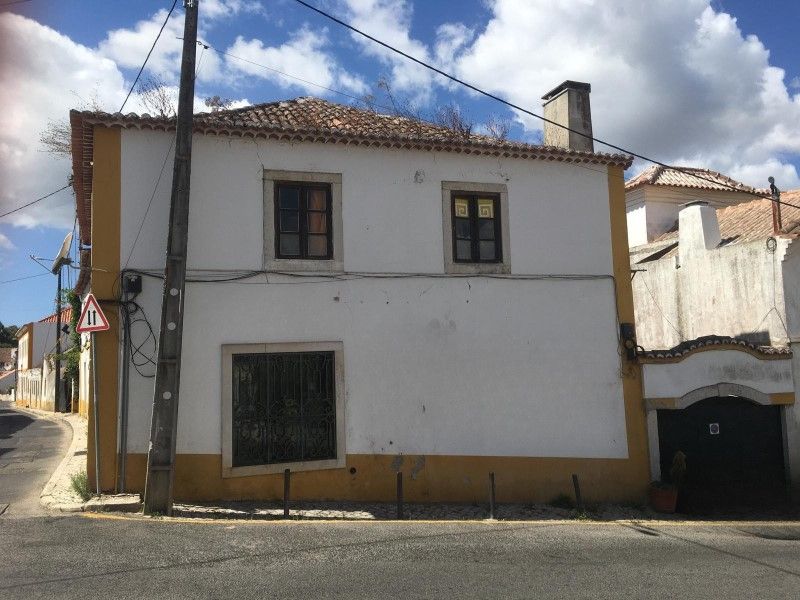 building for sale on Setúbal (2925)