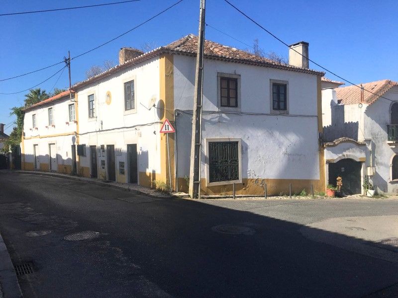 building for sale on Setúbal (2925)