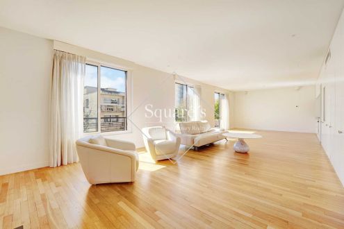 Sale Apartment Neuilly-sur-Seine 4 Rooms 101 m²