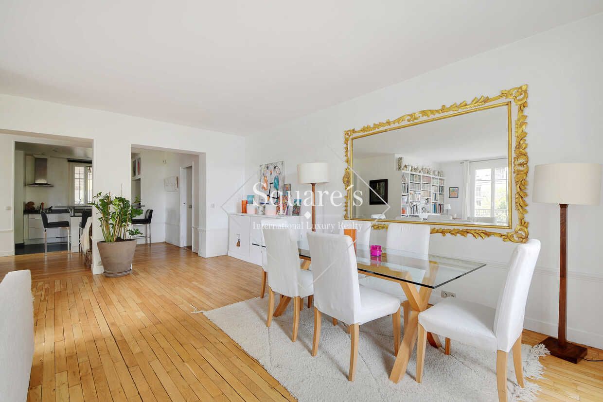apartment 5 Rooms for sale on Neuilly-sur-Seine (92200)