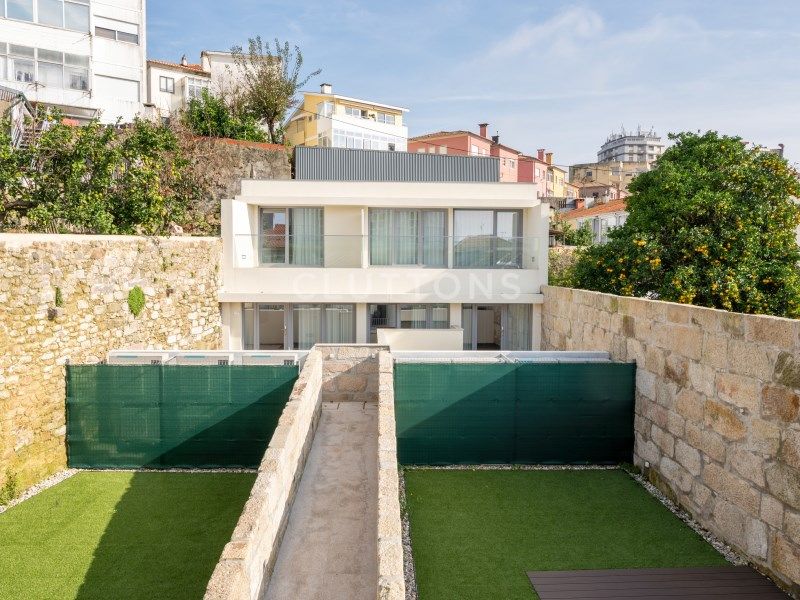 loft 3 Rooms for sale on Vila Nova de Gaia (4430)