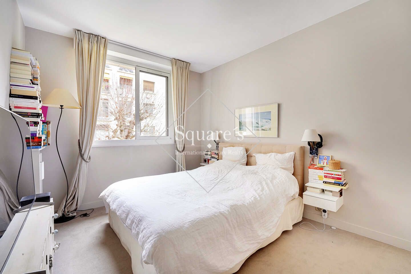 apartment 4 Rooms for sale on Neuilly-sur-Seine (92200)