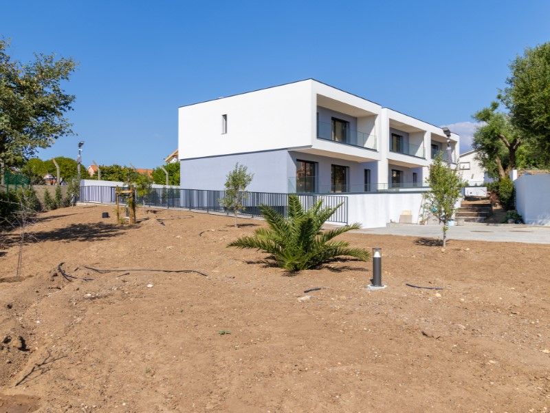 house 9 Rooms for sale on Cascais (2645)