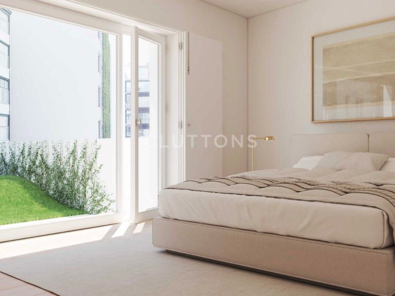 apartment 6 Rooms for sale on Lisboa (1050)