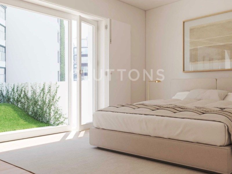 apartment 6 Rooms for sale on Lisboa (1050)