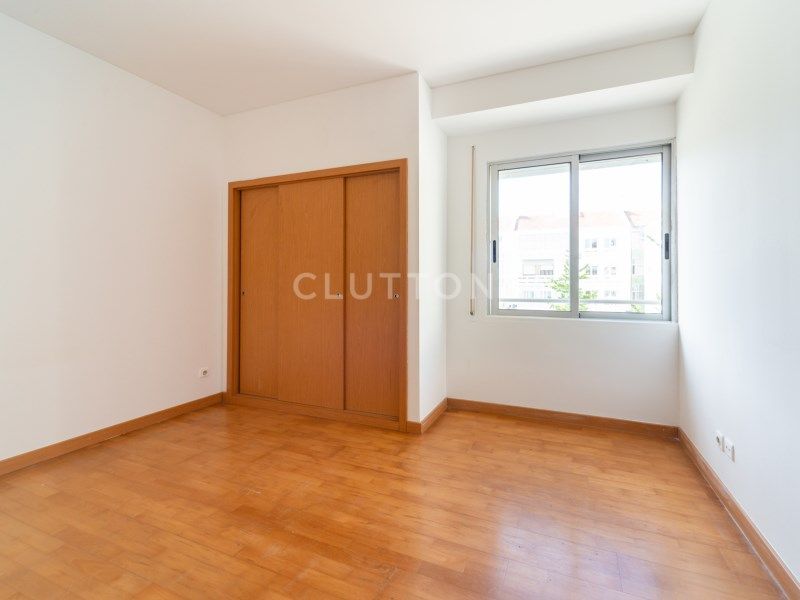 apartment 10 Rooms for sale on Sintra (2735)