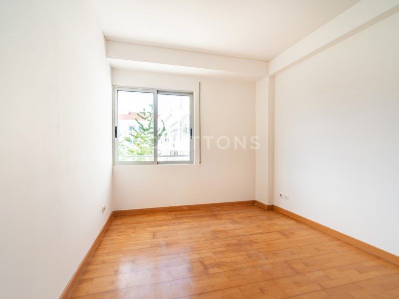apartment 10 Rooms for sale on Sintra (2735)