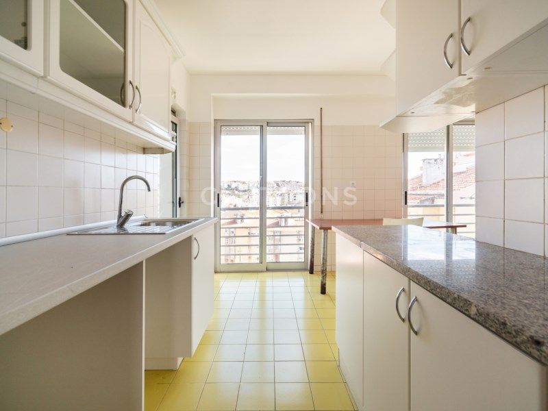 apartment 10 Rooms for sale on Sintra (2735)