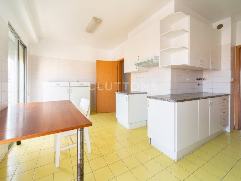 apartment 10 Rooms for sale on Sintra (2735)