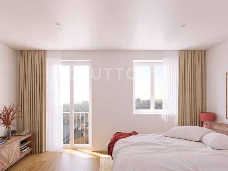 apartment 5 Rooms for sale on Lisboa (1900)