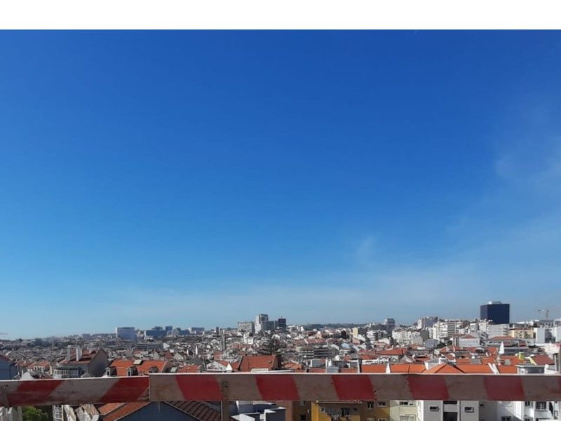 house 5 Rooms for sale on Lisboa (1900)