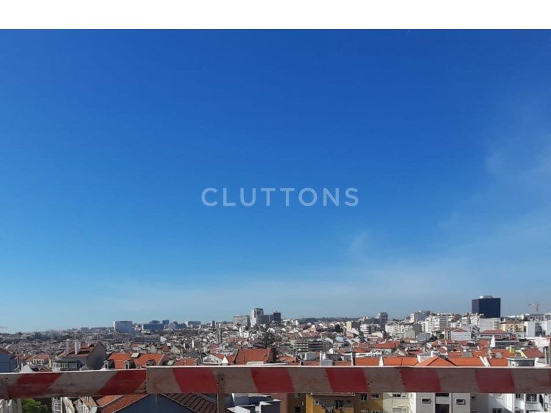house 5 Rooms for sale on Lisboa (1900)