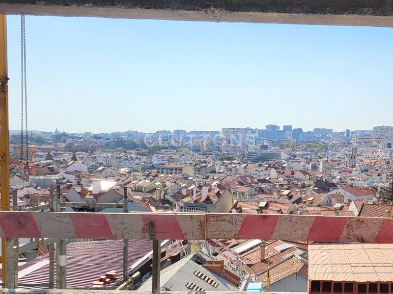 house 5 Rooms for sale on Lisboa (1900)