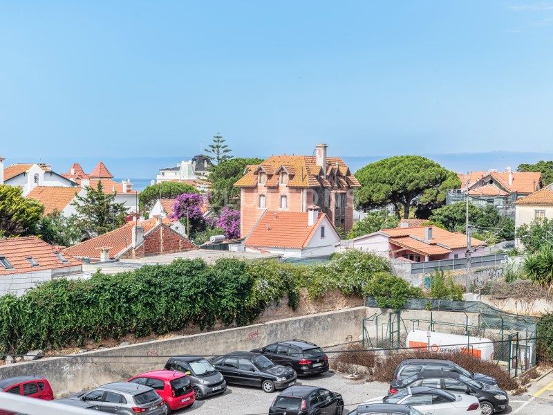apartment 8 Rooms for sale on Cascais (2765)