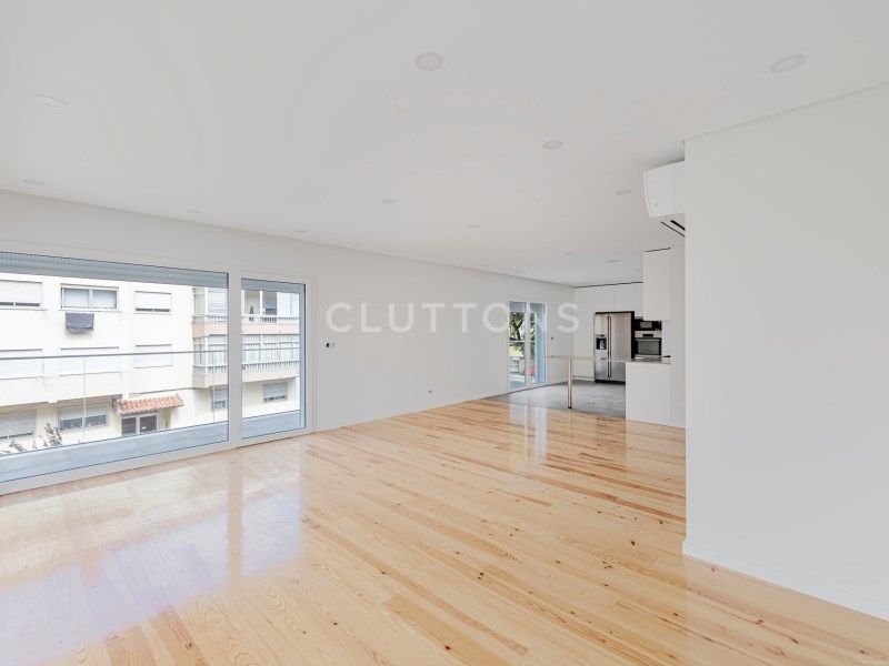 apartment 8 Rooms for sale on Cascais (2765)