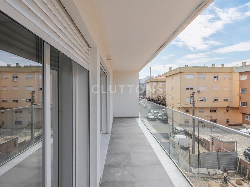 apartment 8 Rooms for sale on Cascais (2765)