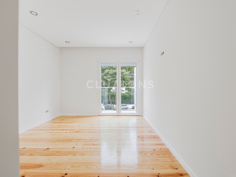 apartment 8 Rooms for sale on Cascais (2765)