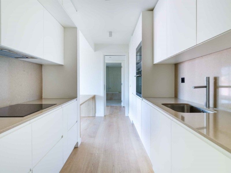 apartment 5 Rooms for sale on Lisboa (1800)