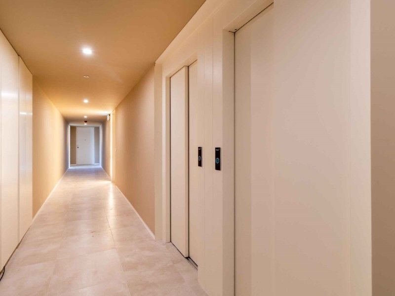 apartment 5 Rooms for sale on Lisboa (1800)