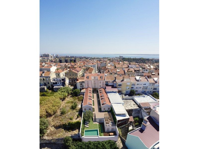 apartment 4 Rooms for sale on Lisboa (1900)