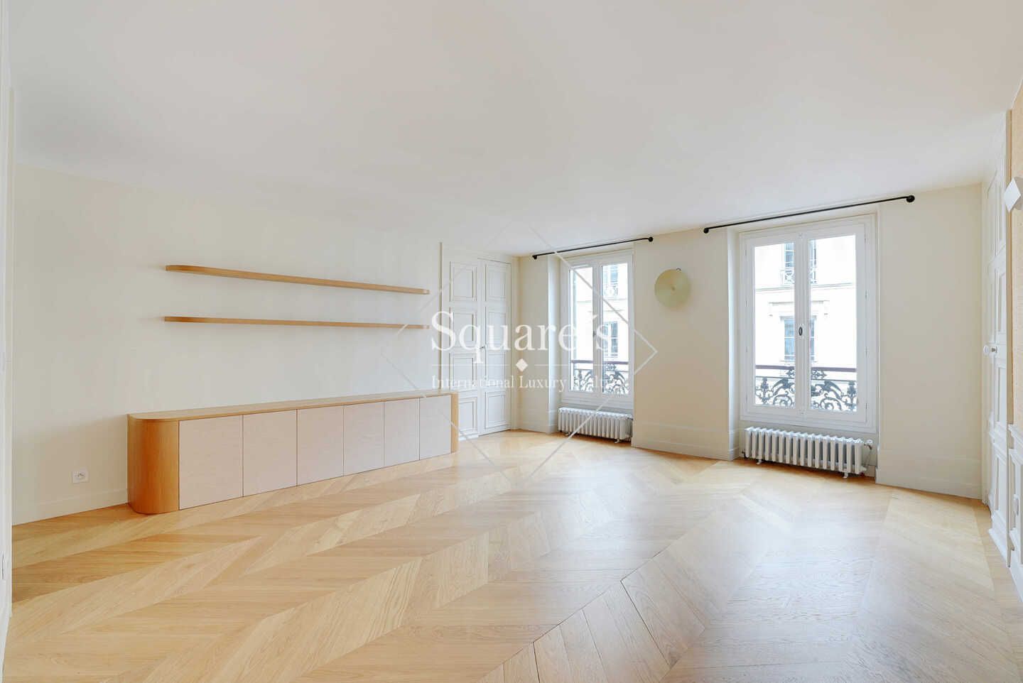 apartment 5 Rooms for sale on Paris 9ème (75009)