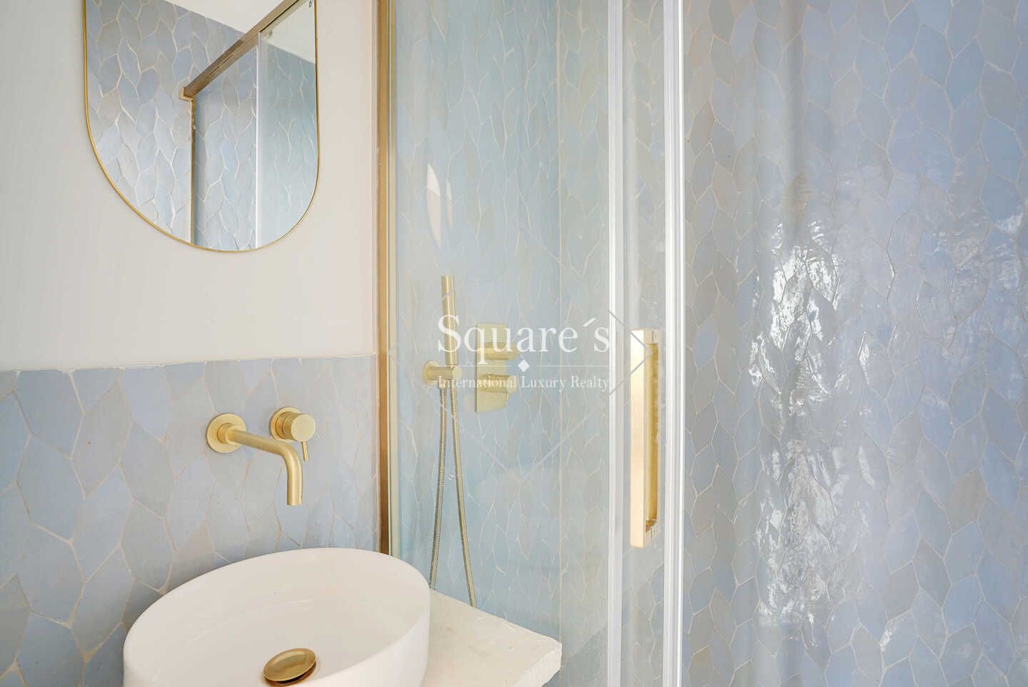 apartment 5 Rooms for sale on Paris 9ème (75009)