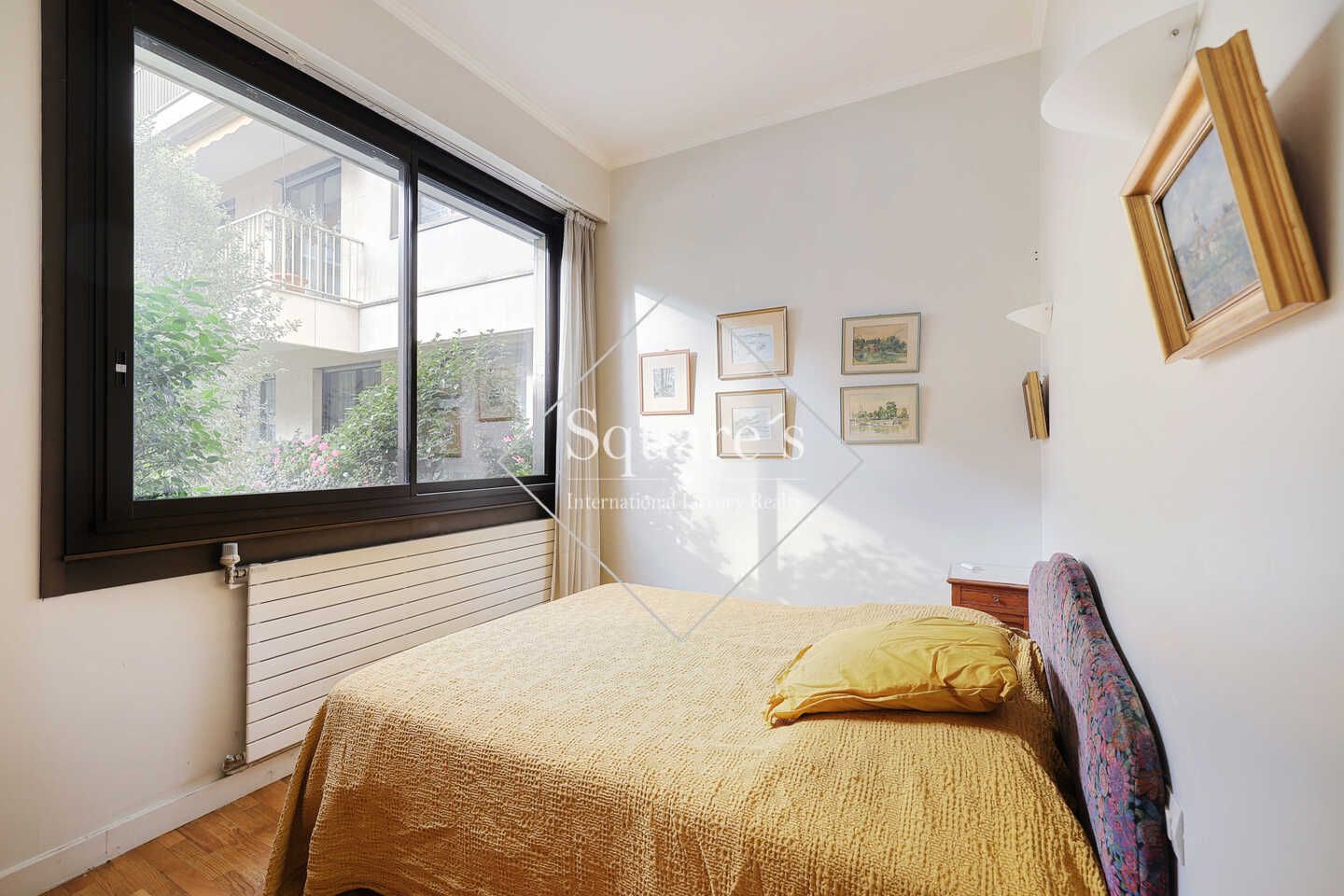 apartment 2 Rooms for sale on Neuilly-sur-Seine (92200)