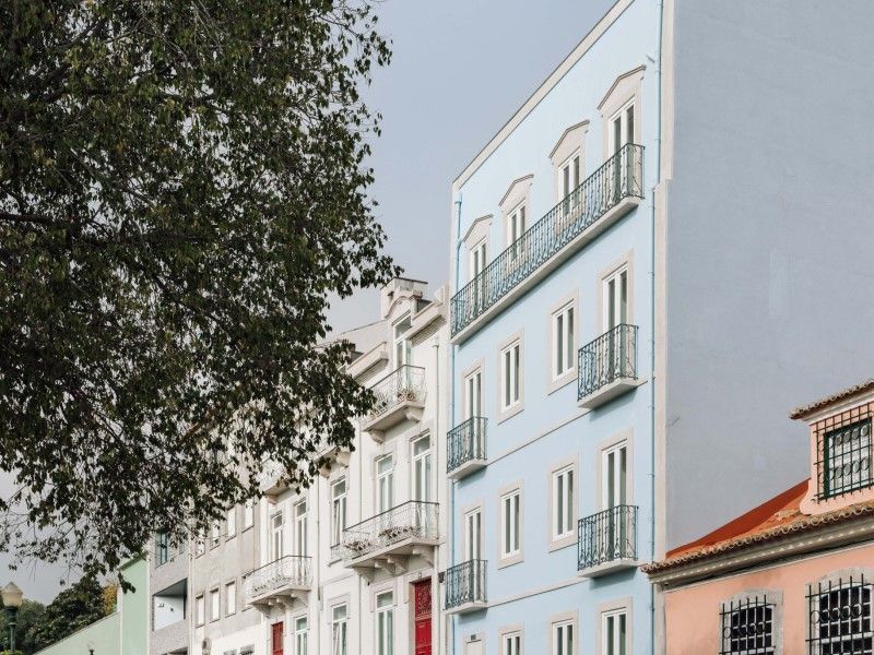 business premises 3 Rooms for sale on Lisboa (1300)