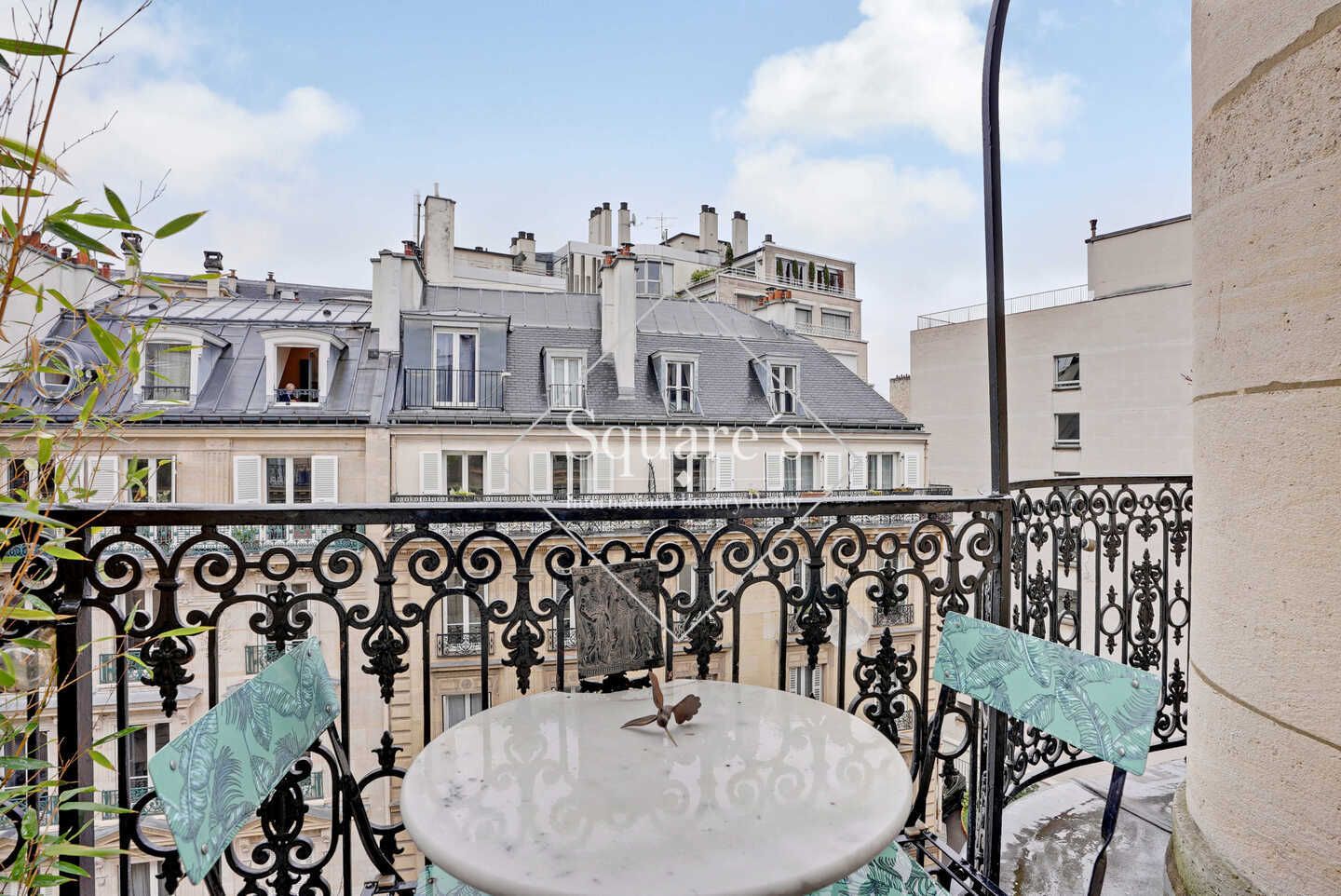 apartment 4 Rooms for sale on Paris 17ème (75017)