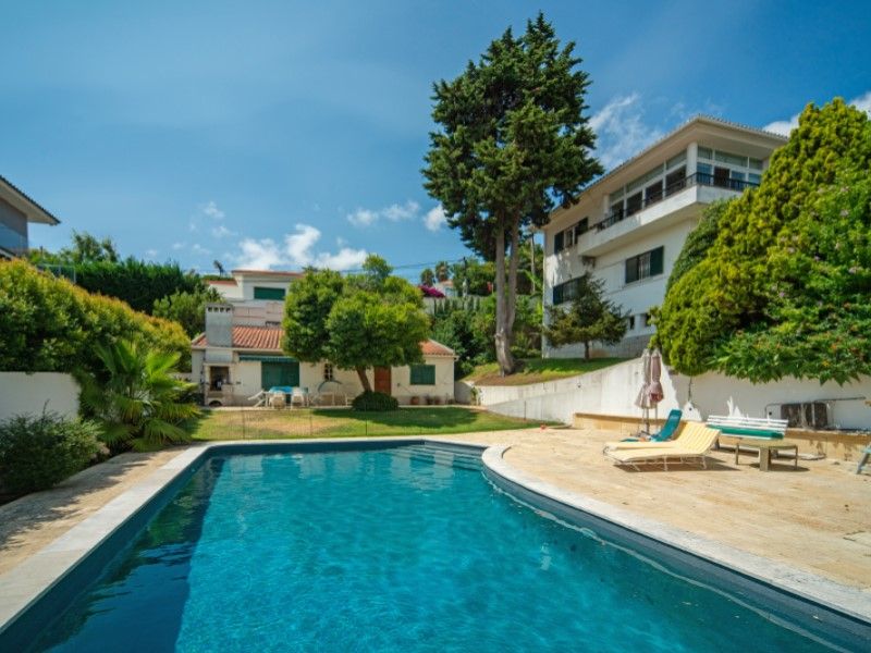 house 16 Rooms for sale on Cascais (2765)