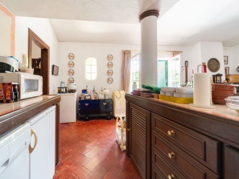 house 16 Rooms for sale on Cascais (2765)