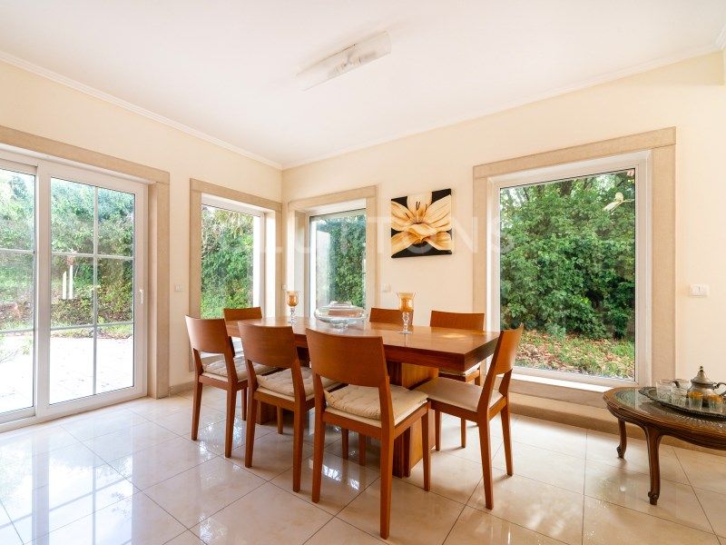 maison 9 Pièces en vente sur Sintra (2710)