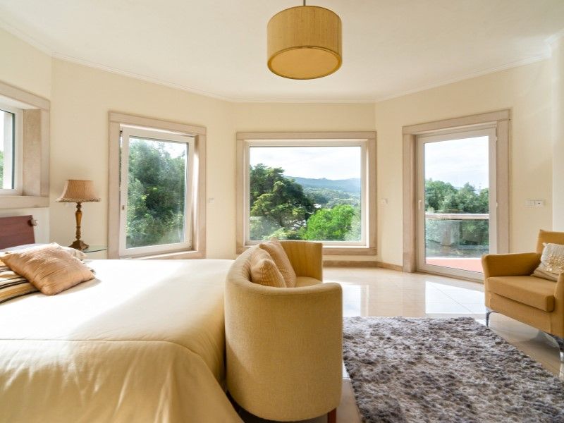 house 9 Rooms for sale on Sintra (2710)