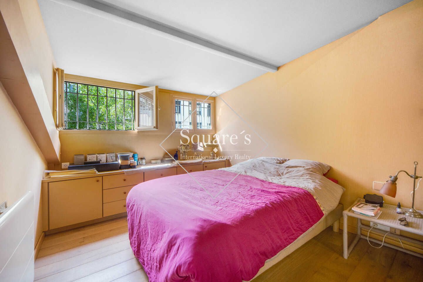 apartment 5 Rooms for sale on Paris 10ème (75010)