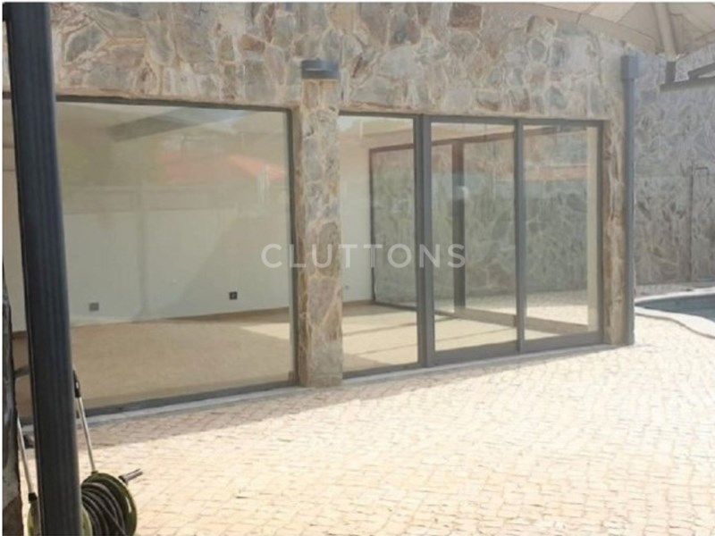 house 7 Rooms for sale on Cascais (2645)